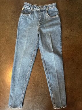 High-Rise Straight Leg Women's Jeans in Classic Light Blue